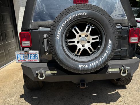 Used 2010 Jeep Wrangler Sport AWD/4WD image 6