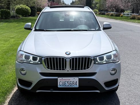 Used 2017 BMW X3 xDrive28i AWD/4WD image 4