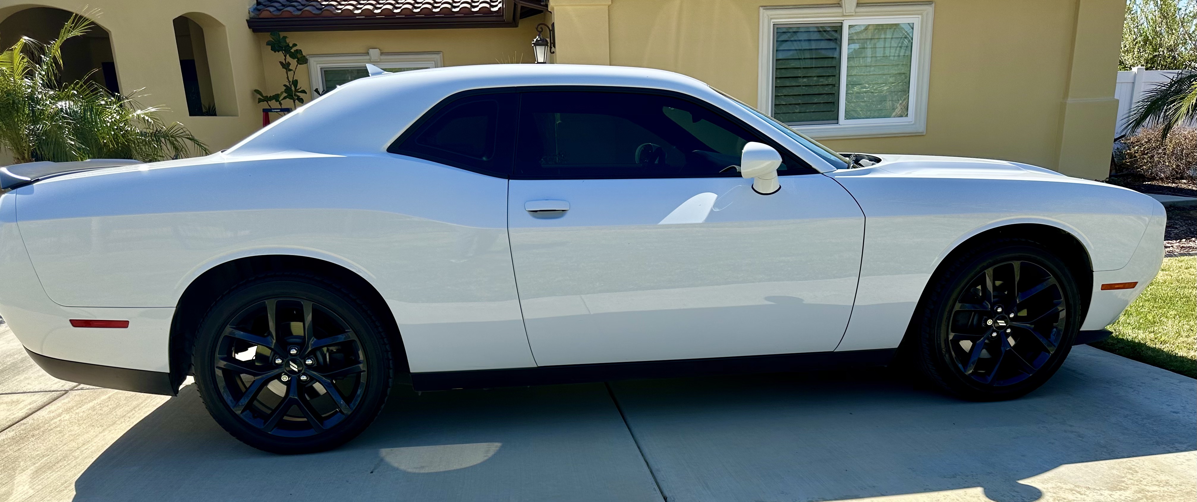 Used 2019 Dodge Challenger SXT w/ Plus Package RWD image 4