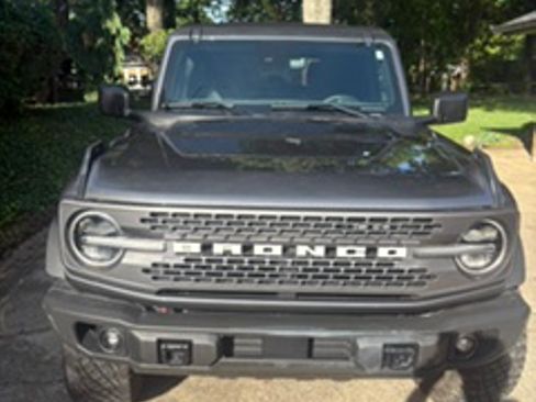 Used 2023 Ford Bronco Badlands w/ Sasquatch Package AWD/4WD image 8
