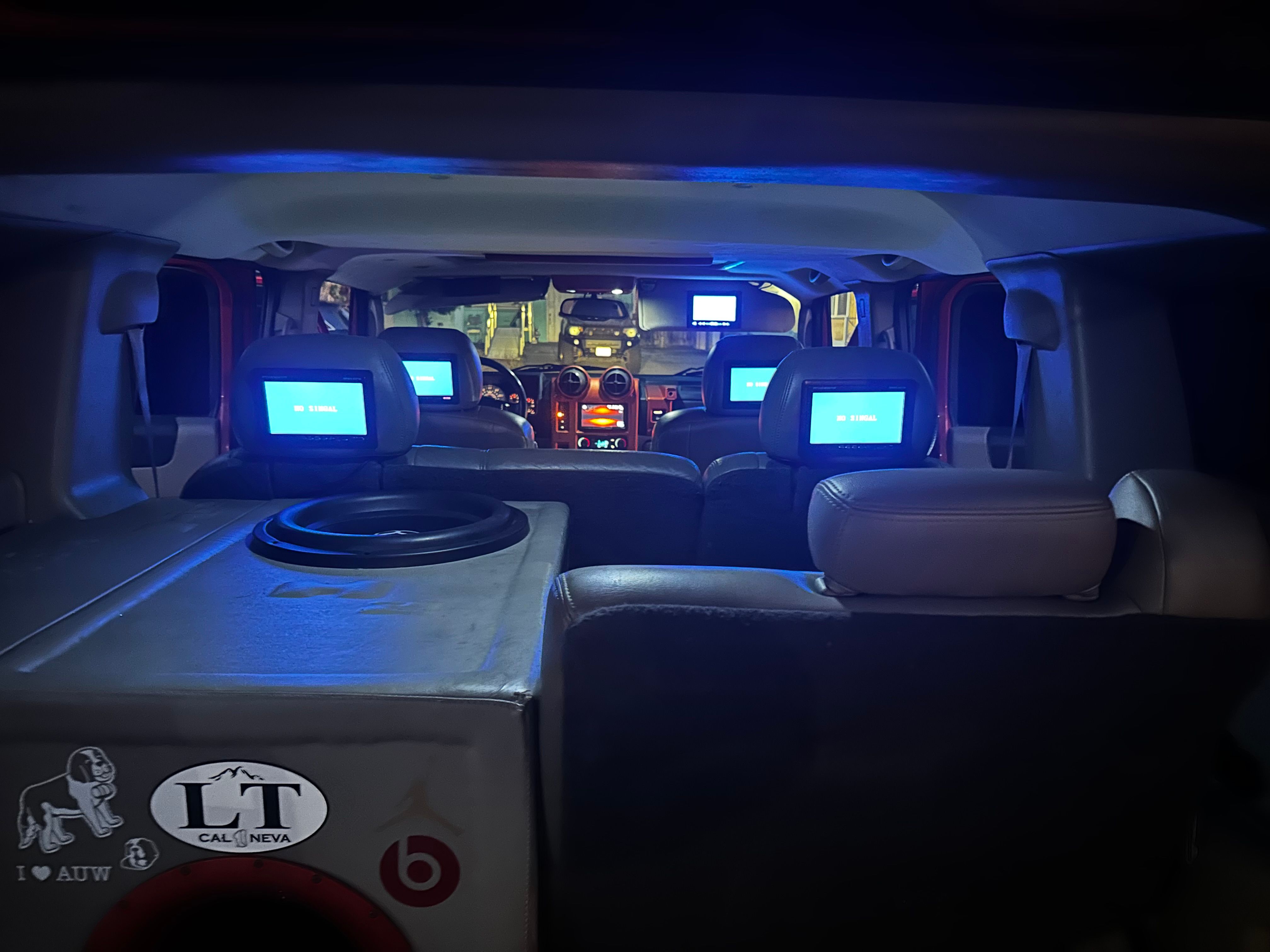Used 2003 HUMMER H2 w/ Preferred Equipment Group AWD/4WD image 16