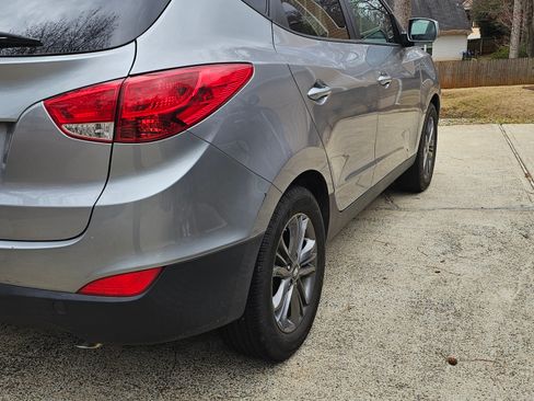Used 2015 Hyundai Tucson GLS w/ Option Group 02 FWD image 2