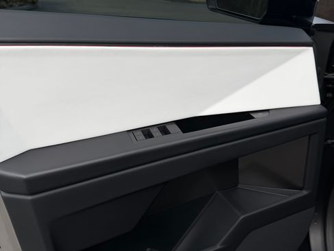 Used 2024 Tesla Cybertruck Cyberbeast image 15