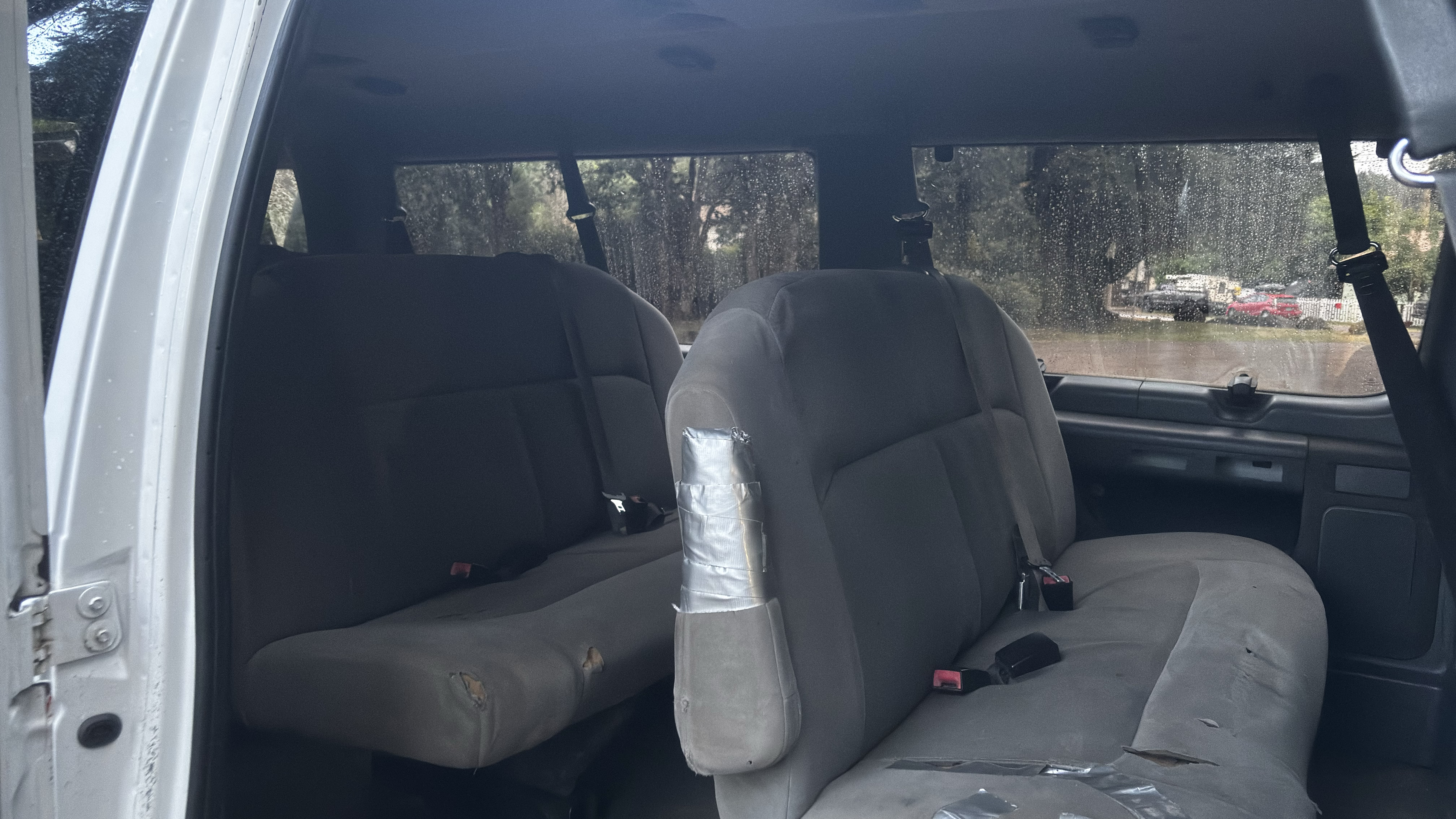 Used 1995 Ford E-350 and Econoline 350 Club Wagon RWD image 12