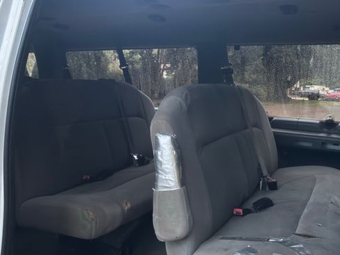 Used 1995 Ford E-350 and Econoline 350 Club Wagon RWD image 12
