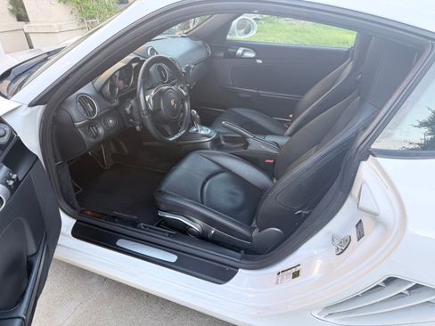 Used 2011 Porsche Cayman RWD image 6