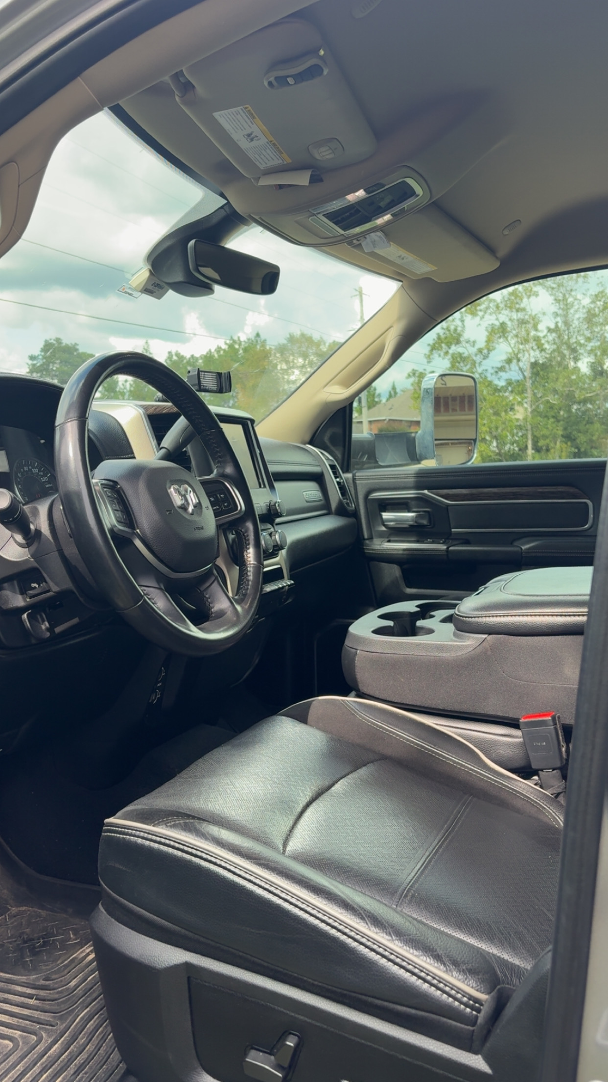 Used 2021 RAM 2500 Laramie AWD/4WD image 8