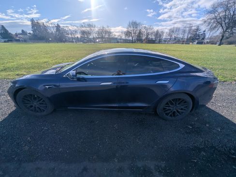 Used 2017 Tesla Model S 100D image 2