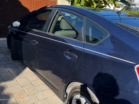 Used 2015 Toyota Prius Two image 10