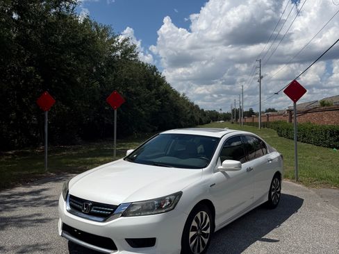Used 2015 Honda Accord EX-L image 1