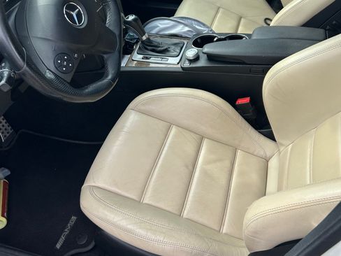 Used 2009 Mercedes-Benz C 63 AMG Sedan image 11