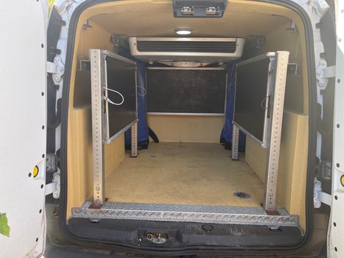 Used 2017 Ford Transit Connect XL image 12