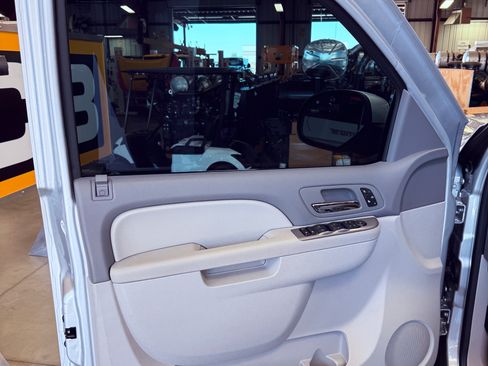 Used 2013 GMC Sierra 1500 SLT w/ Max Trailering Pack image 16