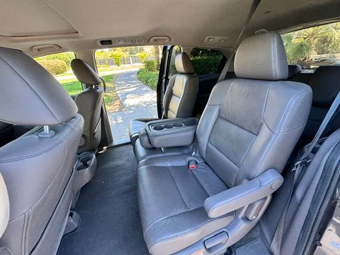 Used 2012 Honda Odyssey EX-L image 9