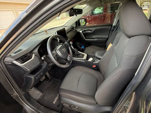 Used 2023 Toyota RAV4 XLE FWD image 1