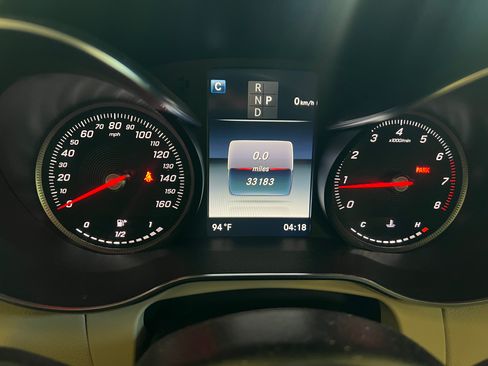 Used 2019 Mercedes-Benz GLC 300 w/ Premium Package image 6