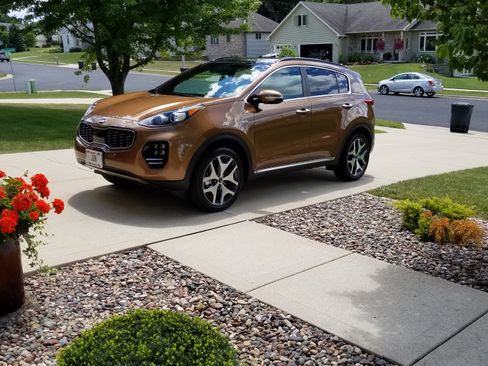 Used 2019 Kia Sportage SX image 1