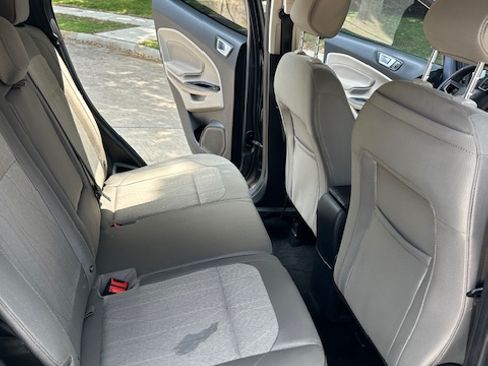 Used 2019 Ford EcoSport SE FWD image 4