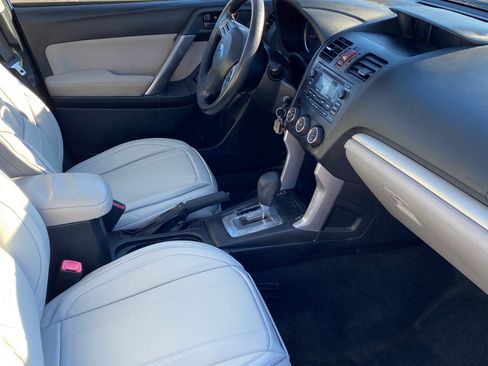 Used 2015 Subaru Forester 2.5i Premium w/ All-Weather Package image 8