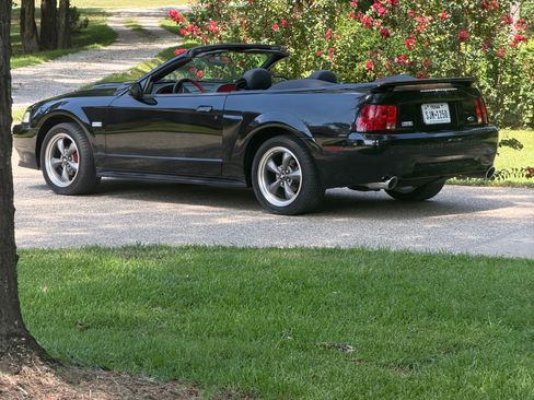 Used 2003 Ford Mustang GT Premium RWD image 2