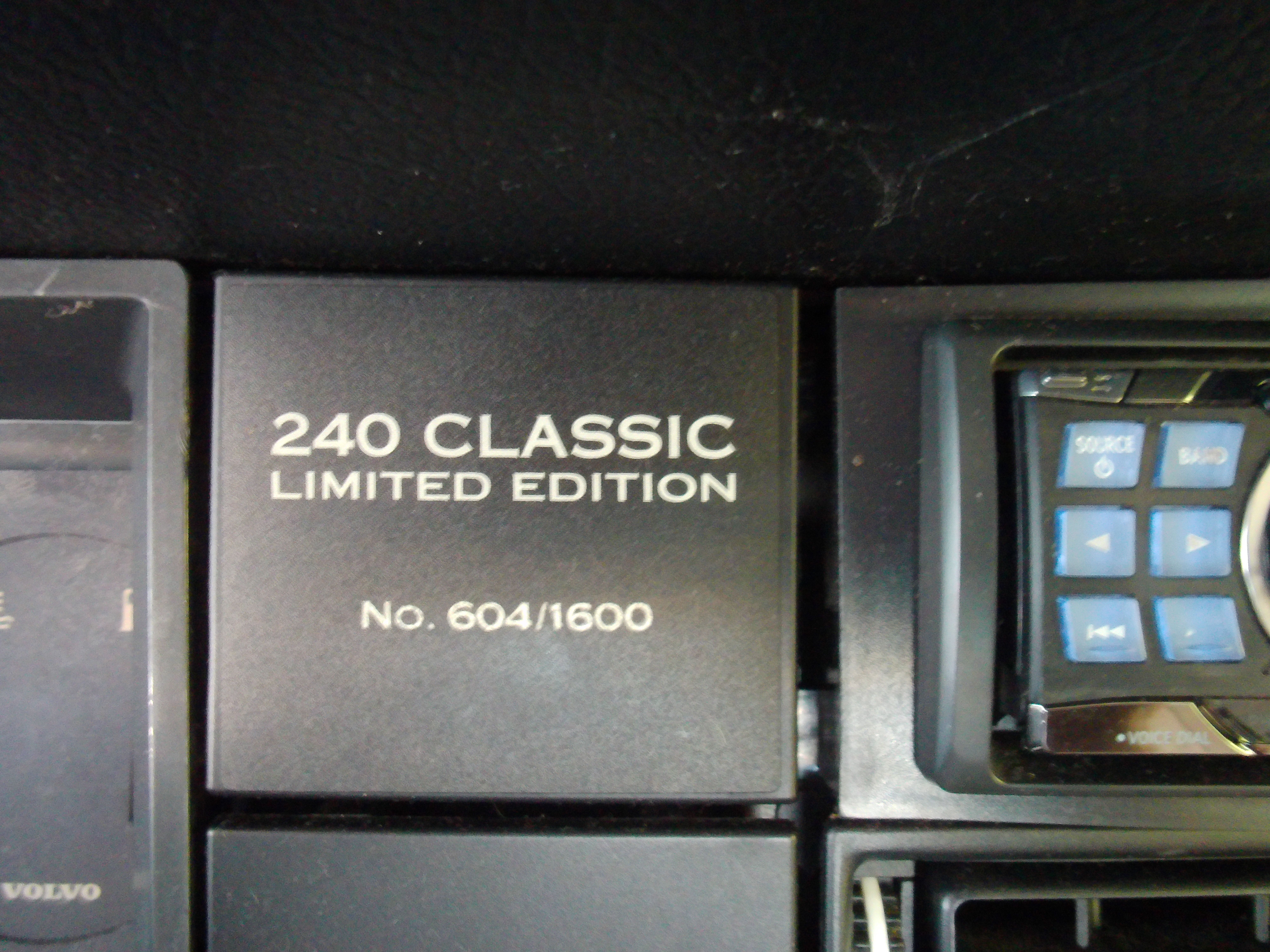 Used 1993 Volvo 240 Sedan RWD image 27