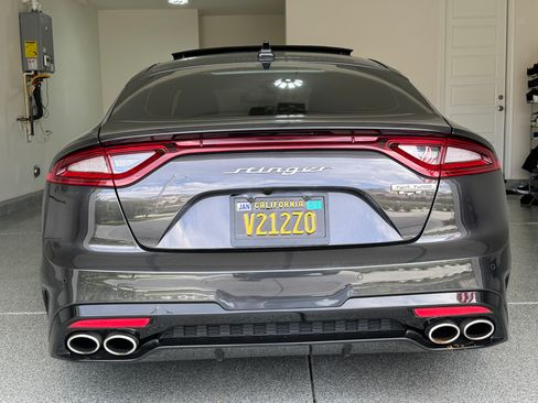 Used 2021 Kia Stinger GT1 RWD image 18