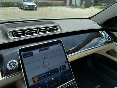 Used 2023 Mercedes-Benz S 500 4MATIC image 17
