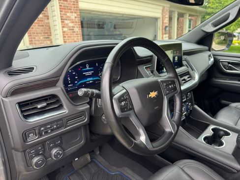Used 2024 Chevrolet Tahoe LT w/ Luxury Package AWD/4WD image 27