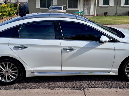 Used 2015 Hyundai Sonata Limited w/ Option Group 06 FWD image 5