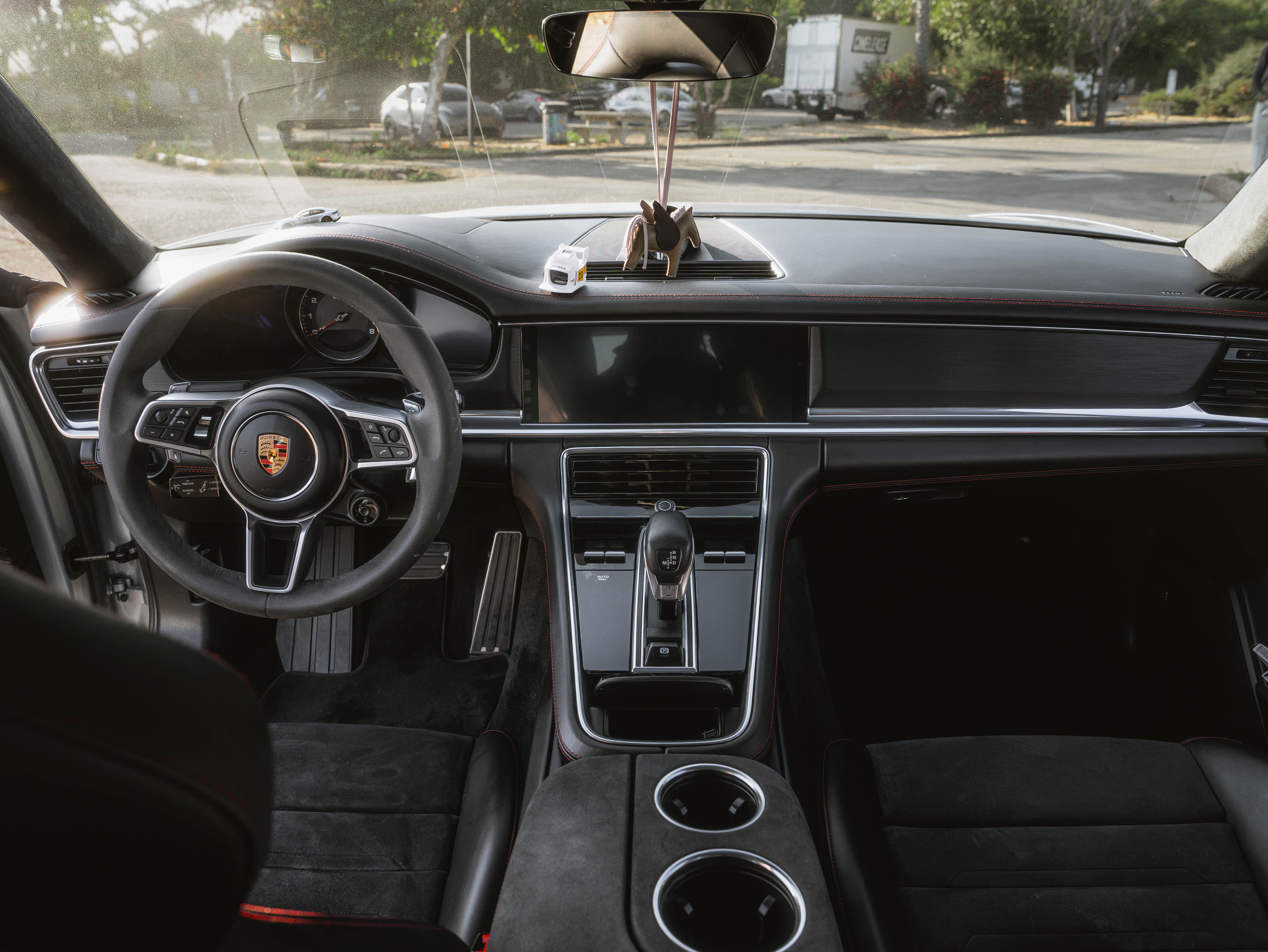 Used 2019 Porsche Panamera GTS AWD/4WD image 18