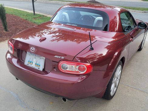Used 2012 MAZDA MX-5 Miata Grand Touring w/ Premium Pkg RWD image 5