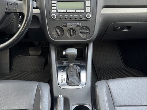 Used 2009 Volkswagen Jetta TDI image 10