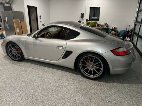 Used 2007 Porsche Cayman S RWD image 12