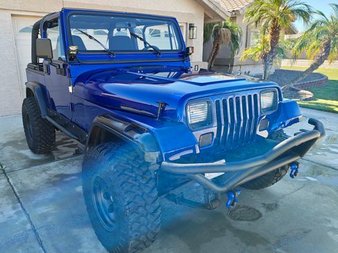 Used 1994 Jeep Wrangler Sport S image 2