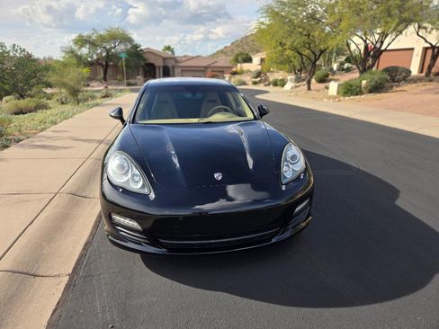 Used 2010 Porsche Panamera 4S image 4