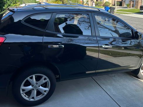 Used 2010 Nissan Rogue SL w/ Leather Pkg image 12