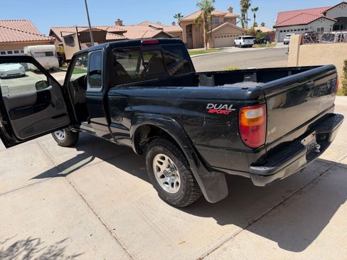 Used 2002 MAZDA B-Series Pickup 2WD Cab Plus B3000 image 12