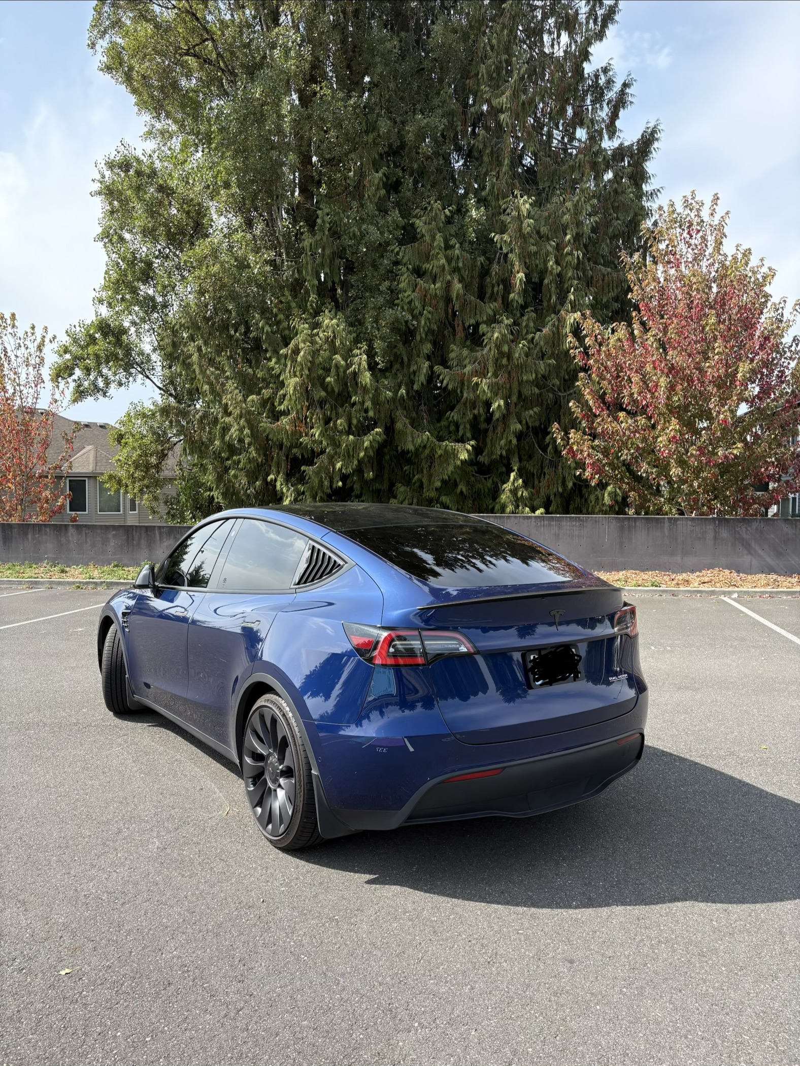 Used 2021 Tesla Model Y Performance AWD/4WD image 2