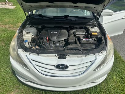 Used 2013 Hyundai Sonata GLS w/ Popular Equipment Pkg