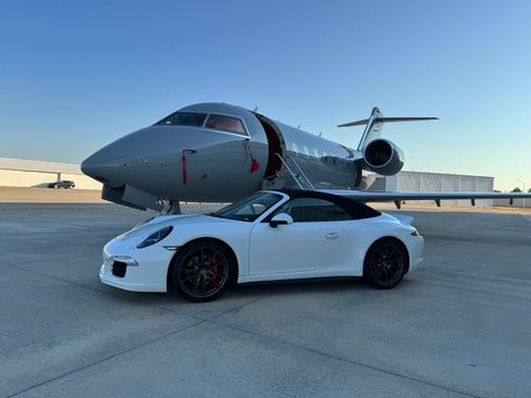 Used 2014 Porsche 911 Carrera 4S AWD/4WD image 1