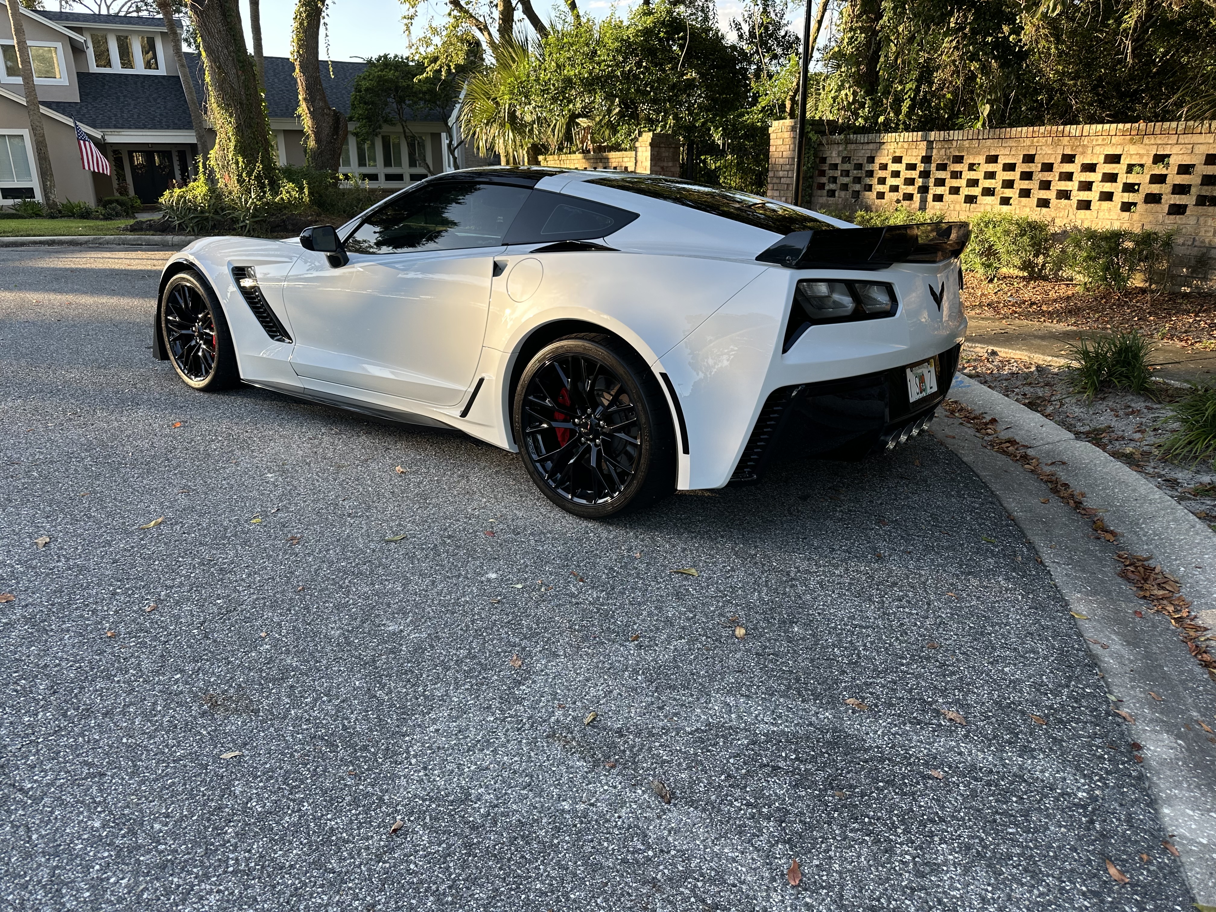 Used 2019 Chevrolet Corvette Z06 RWD image 6
