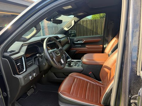 Used 2024 GMC Sierra 1500 Denali Ultimate AWD/4WD image 6