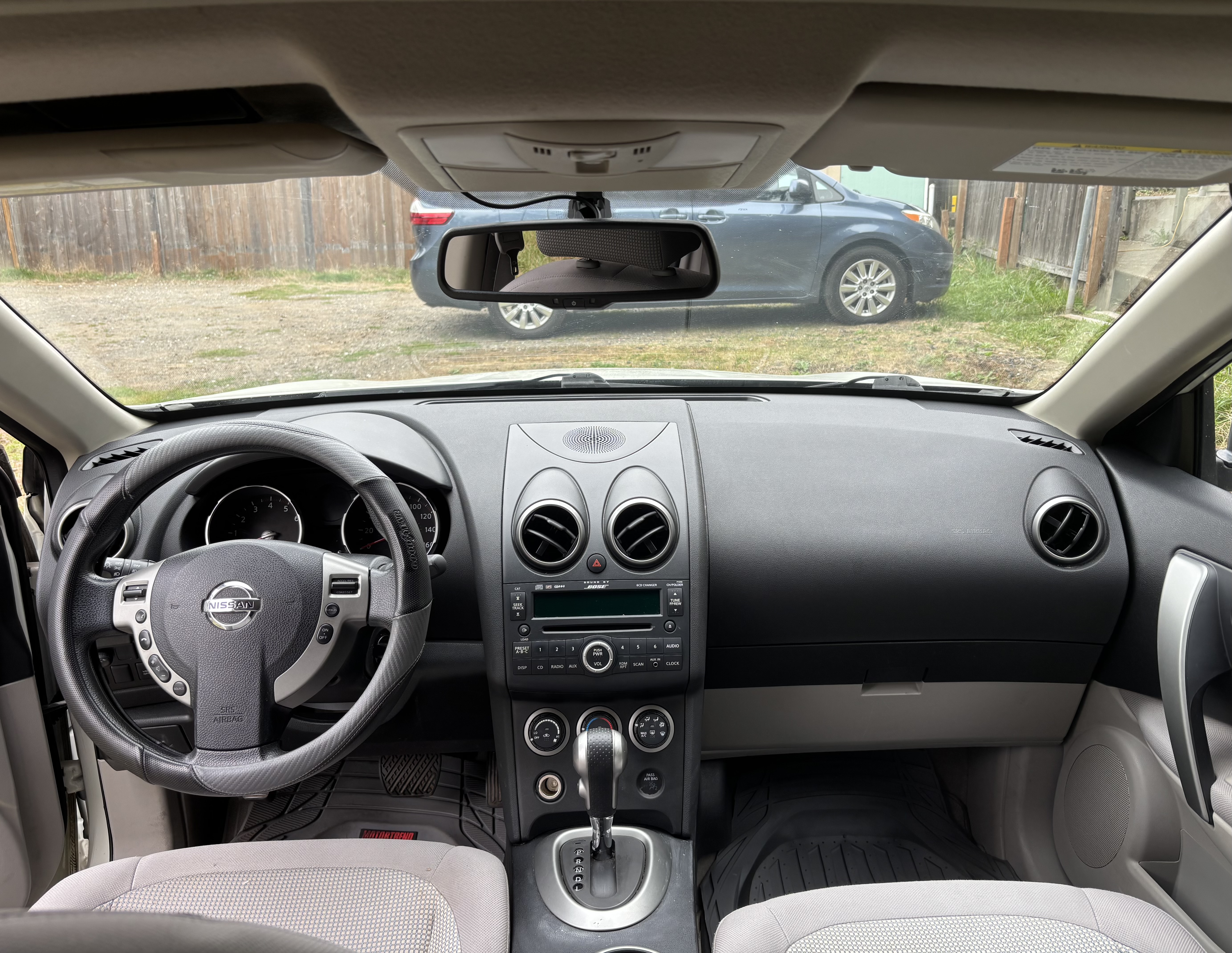 Used 2009 Nissan Rogue SL w/ Premium Pkg FWD image 6
