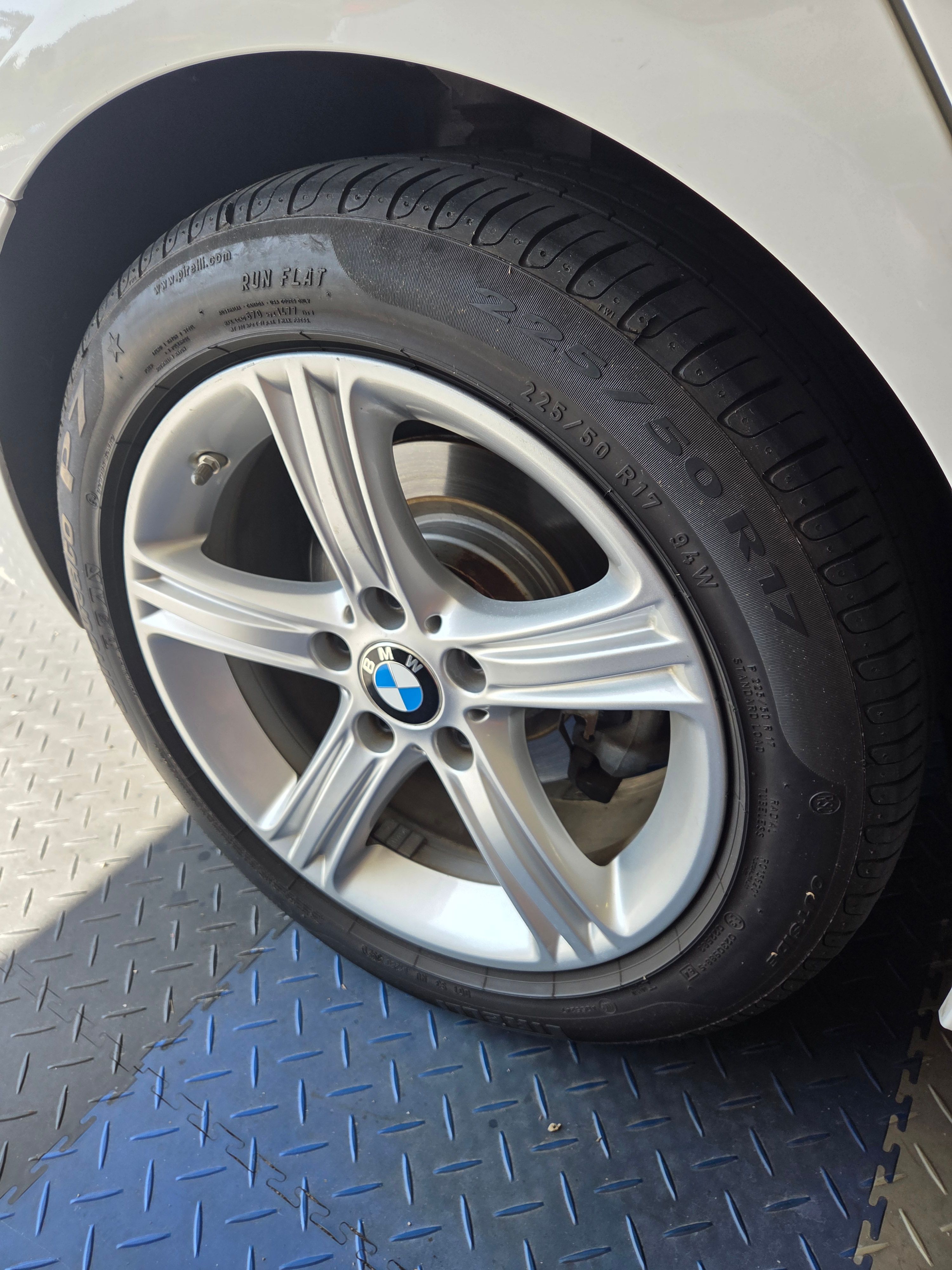 Used 2013 BMW 328i Sedan RWD image 12