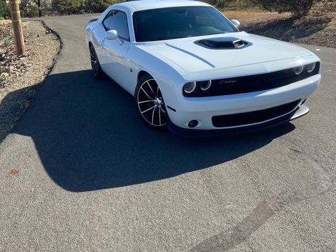 Used 2018 Dodge Challenger R/T Scat Pack image 6