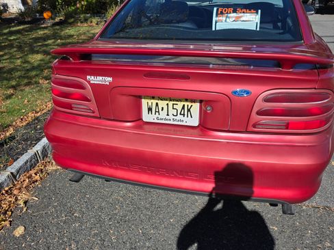 Used 1994 Ford Mustang GT image 1