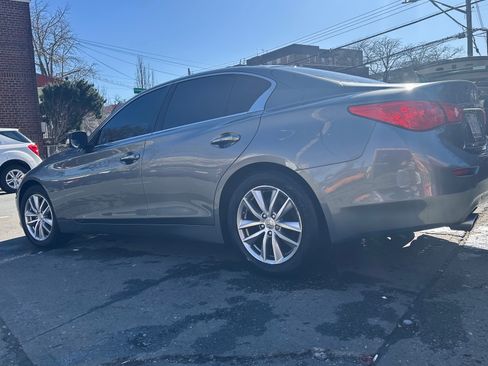 Used 2017 INFINITI Q50 3.0t Premium RWD image 2