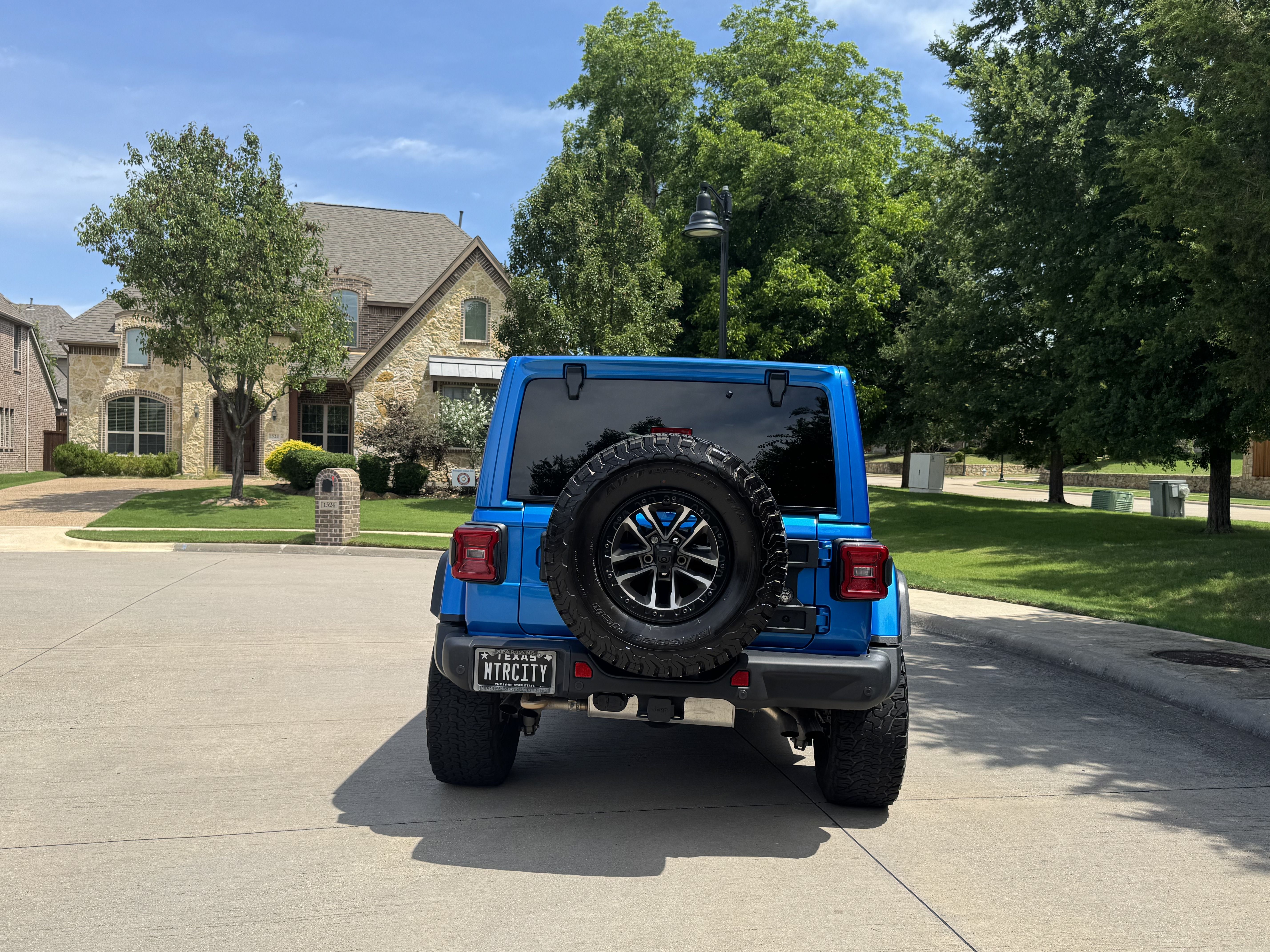 Used 2024 Jeep Wrangler Unlimited Rubicon 392 AWD/4WD image 8