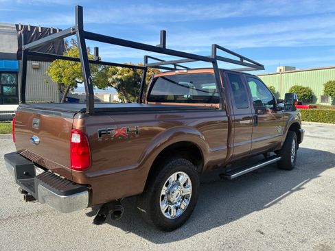 Used 2011 Ford F250 XLT w/ XLT Premium Pkg AWD/4WD image 6