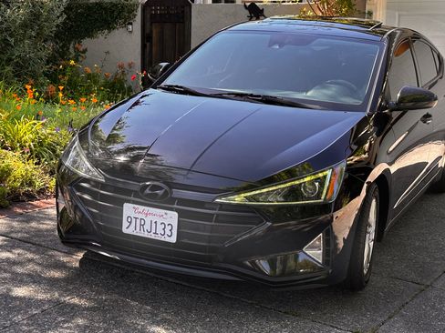 Used 2020 Hyundai Elantra Value Edition w/ Cargo Package (C1) FWD image 1